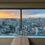Panorama View, Hongdae Apartment