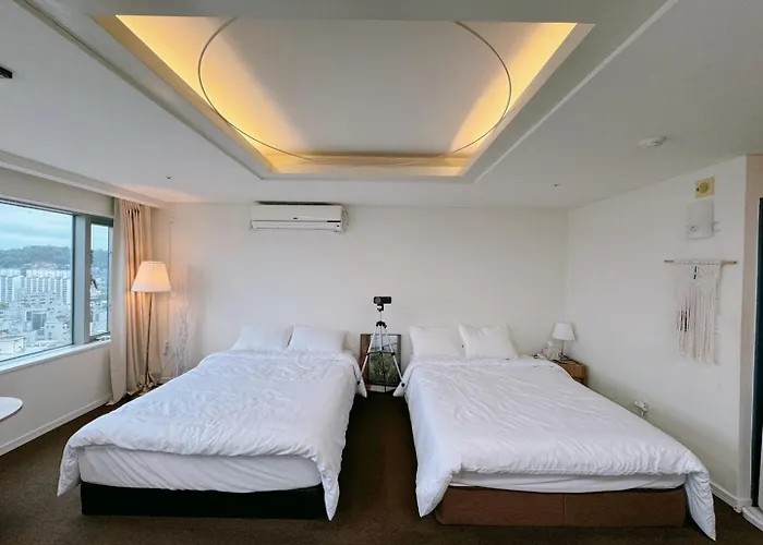 Panorama View, Hongdae Apartment